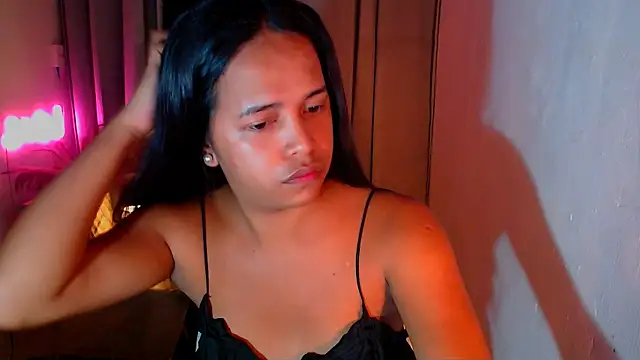 Snapshot of Lorainnelustts chatting on December 22, 2025, 9:17 am Lorainnelustts online show from December 22, 2025, 9:17 am