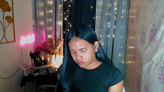 Snapshot of Lorainnelustts chatting on February 19, 2026, 2:02 pm Lorainnelustts online show from February 19, 2026, 2:02 pm