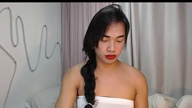 Snapshot of Herbielustts chatting on October 2, 2025, 5:20 pm Herbielustts online show from October 2, 2025, 5:20 pm