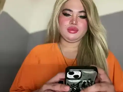 Naughtyrosecum online show from November 5, 2025, 3:17 am