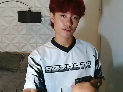 ur little secret online show from September 10, 2025, 2:39 pm