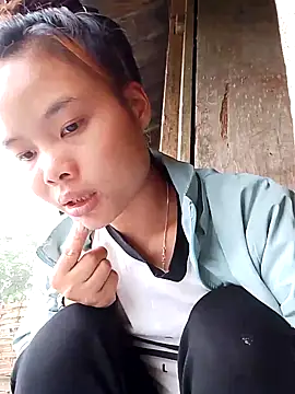 CloudyChu online show from October 25, 2025, 1:35 am