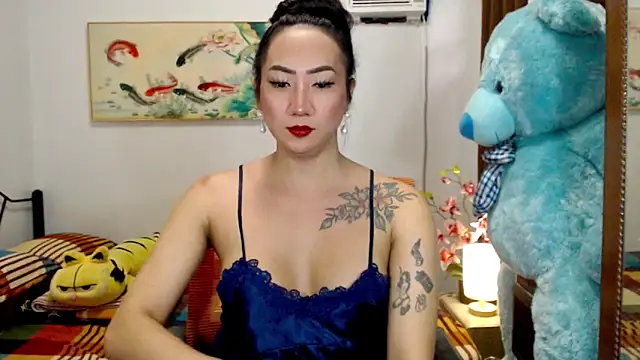 LovelyQueen69 online show from October 11, 2025, 11:03 pm