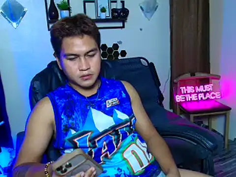 Snapshot of Asian_jayeel chatting on March 6, 2026, 8:55 am Asian jayeel online show from March 6, 2026, 8:55 am