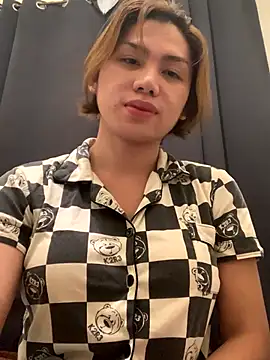 Snapshot of BrixtonBELLE chatting on November 9, 2025, 6:01 am BrixtonBELLE online show from November 9, 2025, 6:01 am