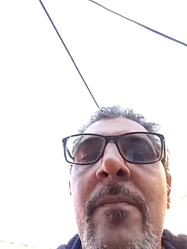 Snapshot of RobertoVip77 chatting on October 20, 2025, 9:54 am RobertoVip77 online show from October 20, 2025, 9:54 am