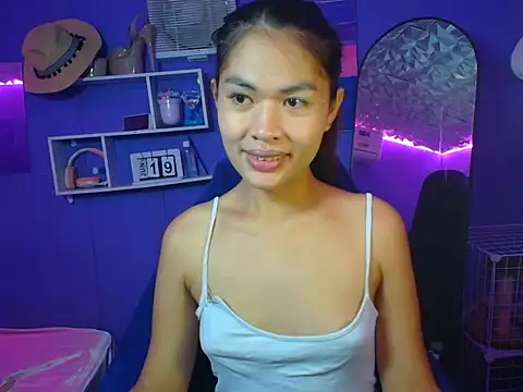 urgirljane online show from June 19, 2026, 3:38 pm