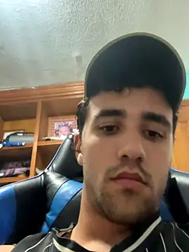 aavrdvh33 online show from November 12, 2025, 10:30 pm