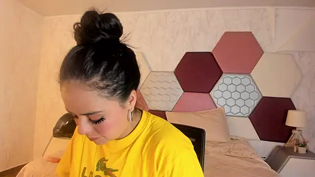 ArielleWilde online show from December 5, 2025, 3:48 am