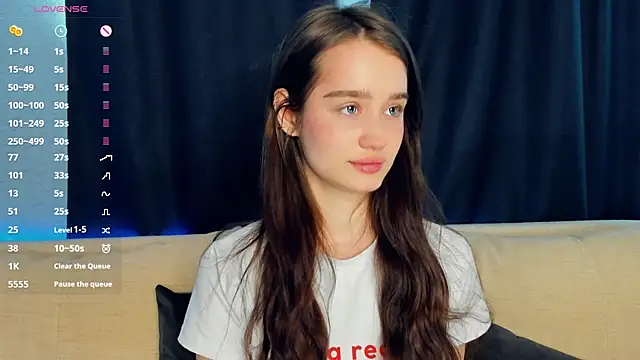 lovelyalivia online show from February 17, 2026, 7:38 am