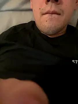 coppiainterrazziale online show from December 2, 2025, 7:53 pm