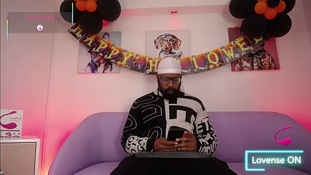 Snapshot of King_Malik chatting on October 20, 2025, 1:33 pm King Malik online show from October 20, 2025, 1:33 pm