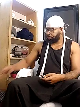 Snapshot of King_Malik chatting on January 15, 2026, 1:37 pm King Malik online show from January 15, 2026, 1:37 pm