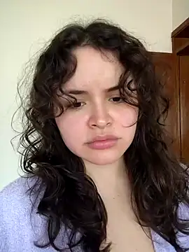 SeleneLuminari8 online show from May 11, 2026, 2:45 pm