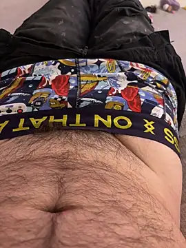 leroy9501 online show from November 30, 2025, 2:04 am