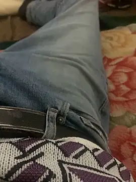 Snapshot of Aq2006 chatting on February 14, 2026, 7:32 pm Aq2006 online show from February 14, 2026, 7:32 pm