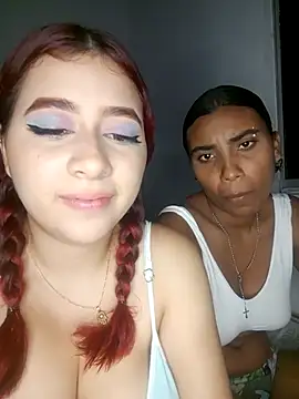 Snapshot of Chloe_Sky_love chatting on November 14, 2025, 4:44 am Chloe Sky love online show from November 14, 2025, 4:44 am