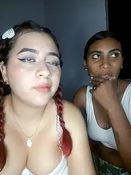 Snapshot of Chloe_Sky_love chatting on December 4, 2025, 3:27 am Chloe Sky love online show from December 4, 2025, 3:27 am