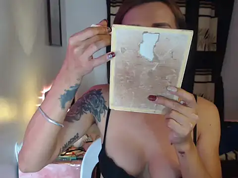 Snapshot of hottielicious_slut69 chatting on October 30, 2025, 12:17 pm hottielicious slut69 online show from October 30, 2025, 12:17 pm