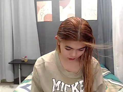 midnight fucker  online show from April 3, 2026, 2:48 pm