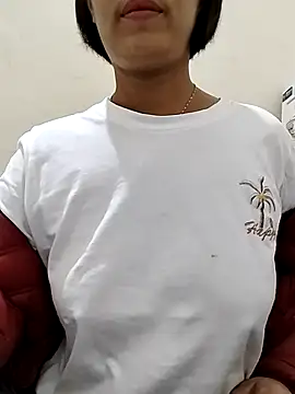 love sexy090 online show from November 5, 2025, 12:16 pm