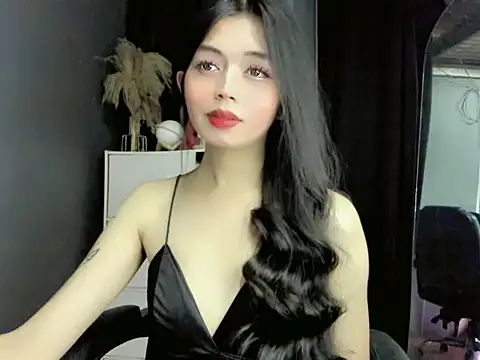 Snapshot of LexiLove chatting on September 18, 2025, 12:51 pm LexiLove online show from September 18, 2025, 12:51 pm