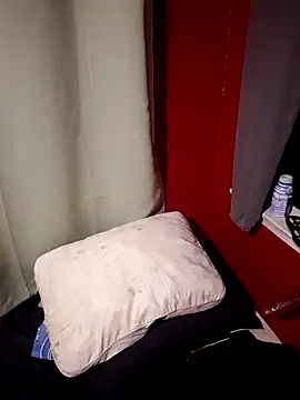 Cnutt310 online show from October 24, 2025, 7:49 am