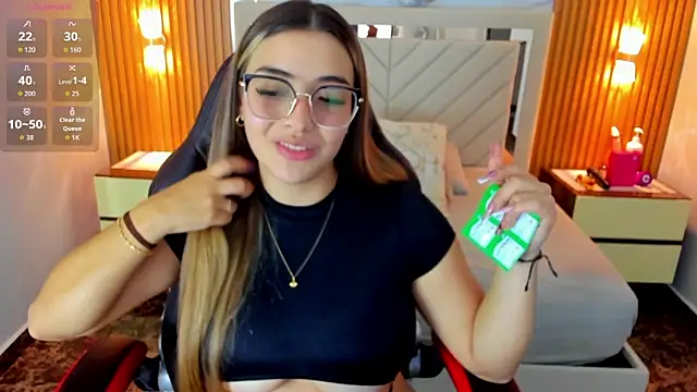 Snapshot of KYLIE_JONES6 chatting on September 13, 2025, 3:06 am KYLIE JONES6 online show from September 13, 2025, 3:06 am