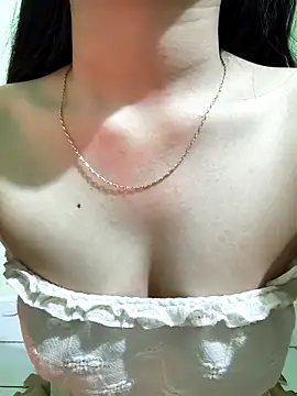 Snapshot of Mina-2468 chatting on February 9, 2026, 3:27 pm Mina-2468 online show from February 9, 2026, 3:27 pm