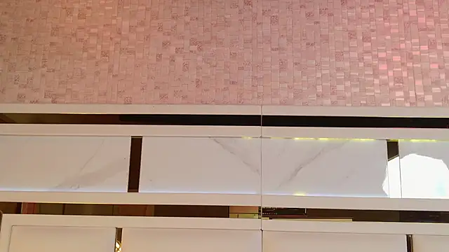 Snapshot of ambar_rosse25 chatting on December 2, 2025, 11:37 am ambar rosse25 online show from December 2, 2025, 11:37 am