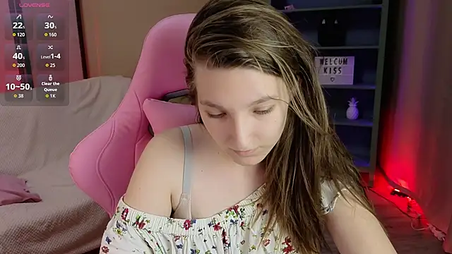 Mia Myles online show from October 10, 2025, 10:36 am