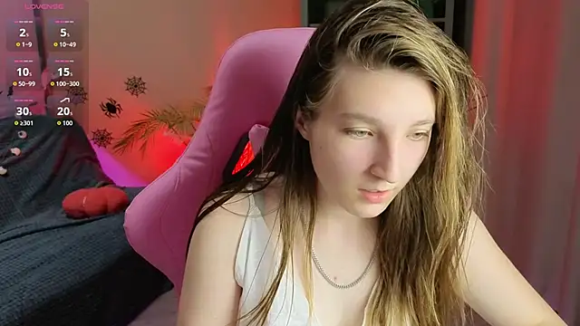 Mia Myles online show from October 26, 2025, 10:21 am