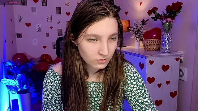 Snapshot of Mia_Myles chatting on February 18, 2026, 10:33 am Mia Myles online show from February 18, 2026, 10:33 am