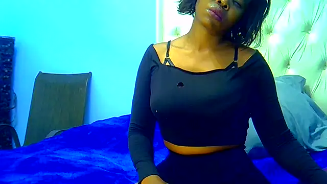 Snapshot of CharlotteXXX chatting on December 22, 2025, 1:52 pm CharlotteXXX online show from December 22, 2025, 1:52 pm