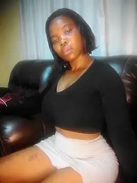 Snapshot of CharlotteXXX chatting on March 13, 2026, 10:27 pm CharlotteXXX online show from March 13, 2026, 10:27 pm