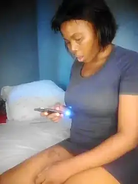 Snapshot of CharlotteXXX chatting on March 21, 2026, 12:43 pm CharlotteXXX online show from March 21, 2026, 12:43 pm