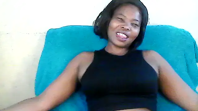 Snapshot of CharlotteXXX chatting on April 18, 2026, 6:17 am CharlotteXXX online show from April 18, 2026, 6:17 am