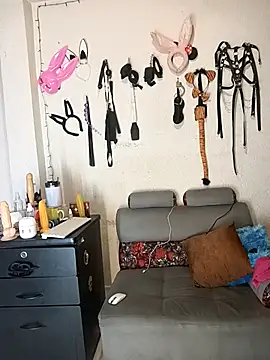 angierot2025 online show from December 4, 2025, 11:02 pm