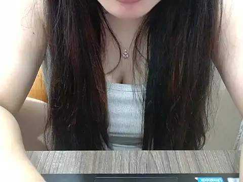 Zhi  2k6 online show from September 16, 2025, 5:03 pm