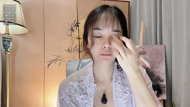 xinxin520-baby online show from November 4, 2025, 11:59 pm