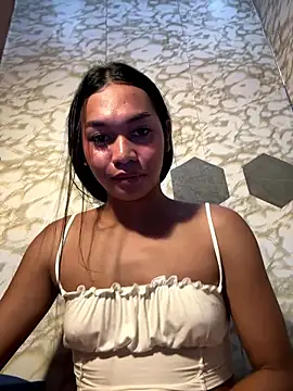 Snapshot of youryummybaby chatting on January 15, 2026, 6:40 am youryummybaby online show from January 15, 2026, 6:40 am