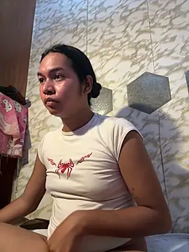 Snapshot of youryummybaby chatting on February 8, 2026, 8:07 am youryummybaby online show from February 8, 2026, 8:07 am