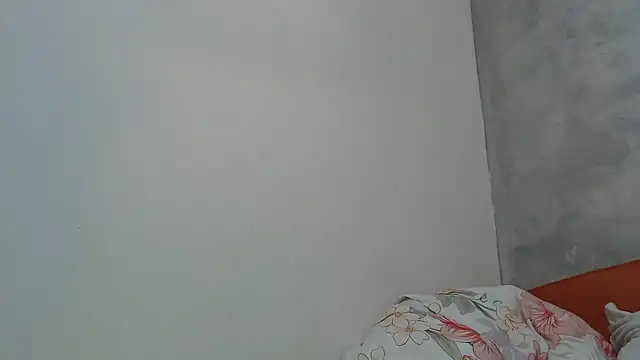 Snapshot of Maryem637048 chatting on January 14, 2026, 2:12 pm Maryem637048 online show from January 14, 2026, 2:12 pm