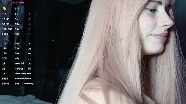 Snapshot of PieraMarch chatting on November 22, 2025, 5:45 pm PieraMarch online show from November 22, 2025, 5:45 pm