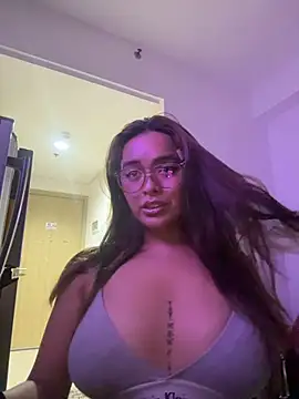 Snapshot of urasianlady chatting on January 15, 2026, 4:22 pm urasianlady online show from January 15, 2026, 4:22 pm