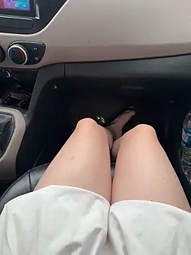 Meii-meyy online show from February 23, 2026, 6:11 am