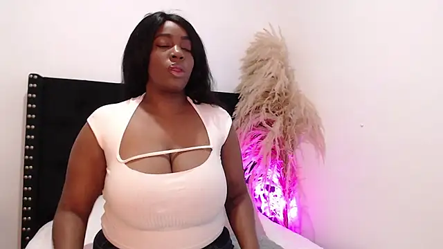 Snapshot of Alhana-miller chatting on March 6, 2026, 2:02 pm Alhana-miller online show from March 6, 2026, 2:02 pm