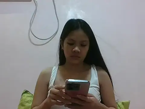 Snapshot of sweetcherry23 chatting on February 20, 2026, 1:24 am sweetcherry23 online show from February 20, 2026, 1:24 am