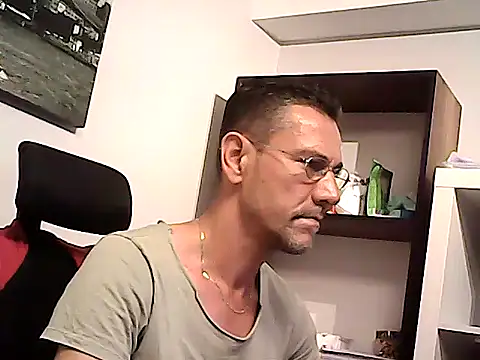 mastercharisma35 online show from April 30, 2026, 2:12 pm