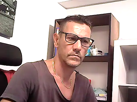 mastercharisma35 online show from July 4, 2026, 11:38 am